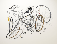 In seine Einzelteile zerlegtes Fahrrad von Fotokünstler Todd McLellan